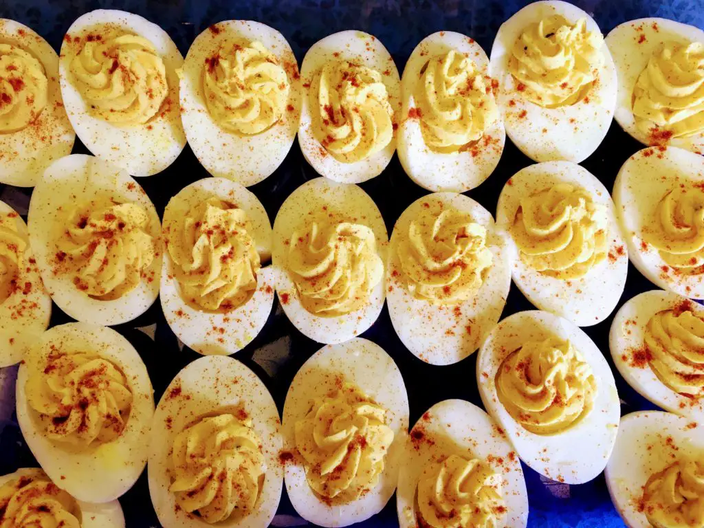 how to make devilled eggs recipe for potluck parties and picnics