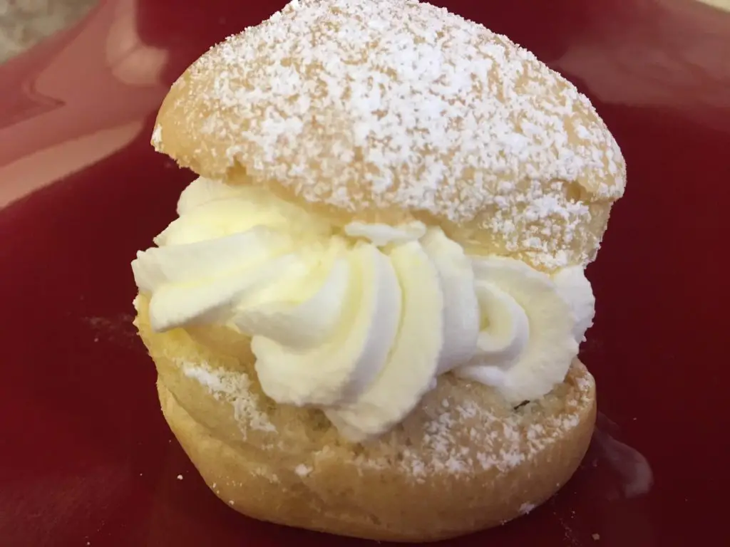 how to make cream puffs from scratch