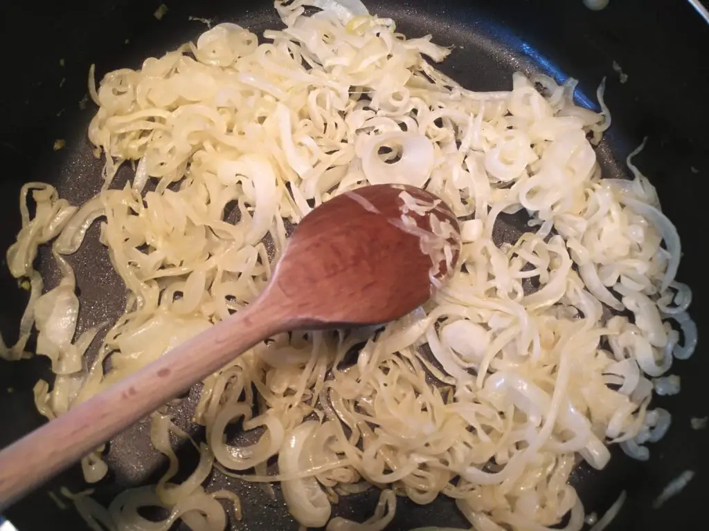 making caramelized onions