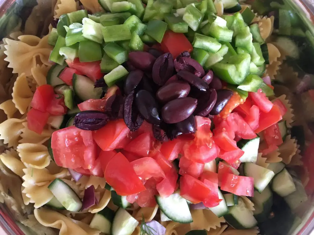 greek pasta salad without feta cheese